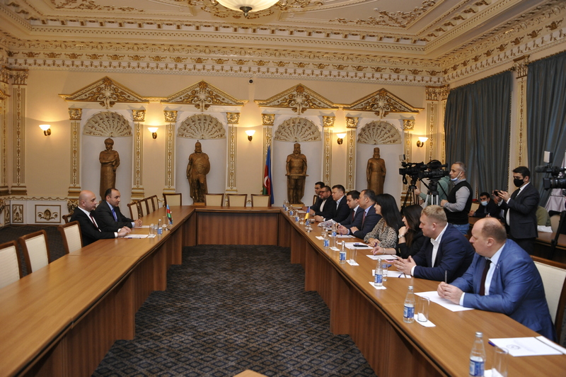 Ukraynalı deputatlar Diasporla İş üzrə Dövlət Komitəsində - FOTO