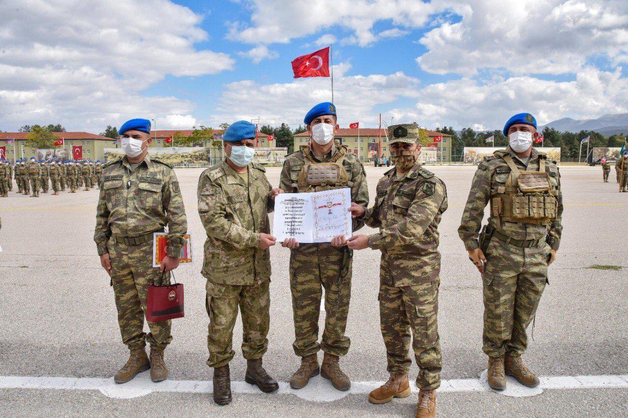 Daha 383 hərbçimiz Türkiyədə xüsusi təyinatlı kursunu BİTİRDİ
