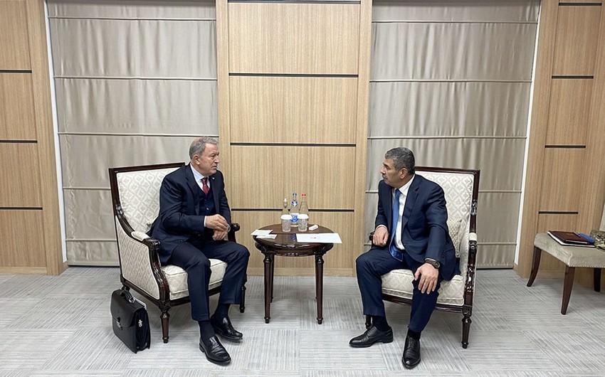 Zakir Həsənov Hulusi Akarla görüşüb
