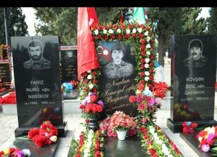 Gəncədə şəhidlər anıldı - FOTO