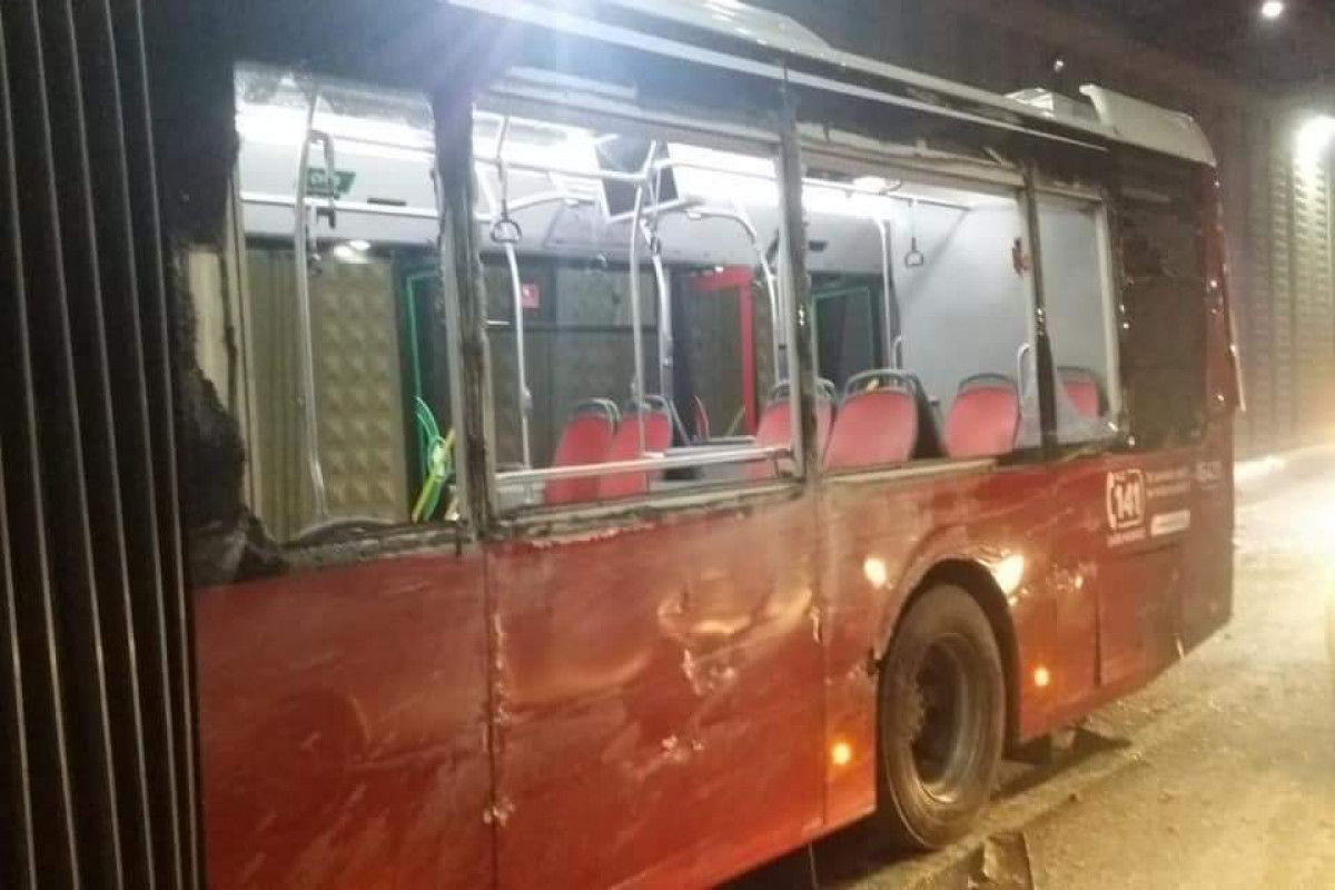 Yük maşını dörd avtomobil və avtobusa ÇIRPILDI -FOTOLAR