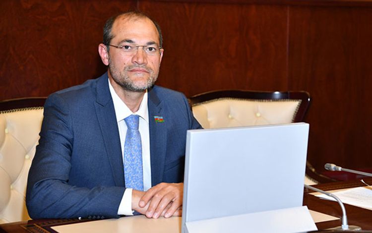 Deputat bahalaşmanın əhaliyə mənfi təsirindən DANIŞDI