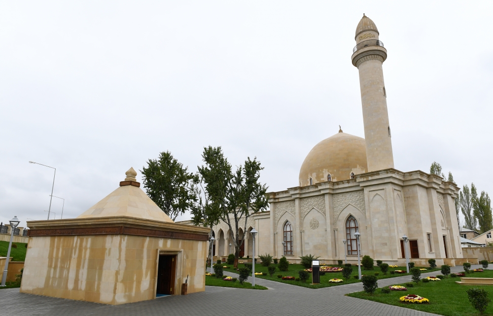 Pirsaat Baba ziyarətgah-məscid kompleksinin açılışı oldu – FOTO
