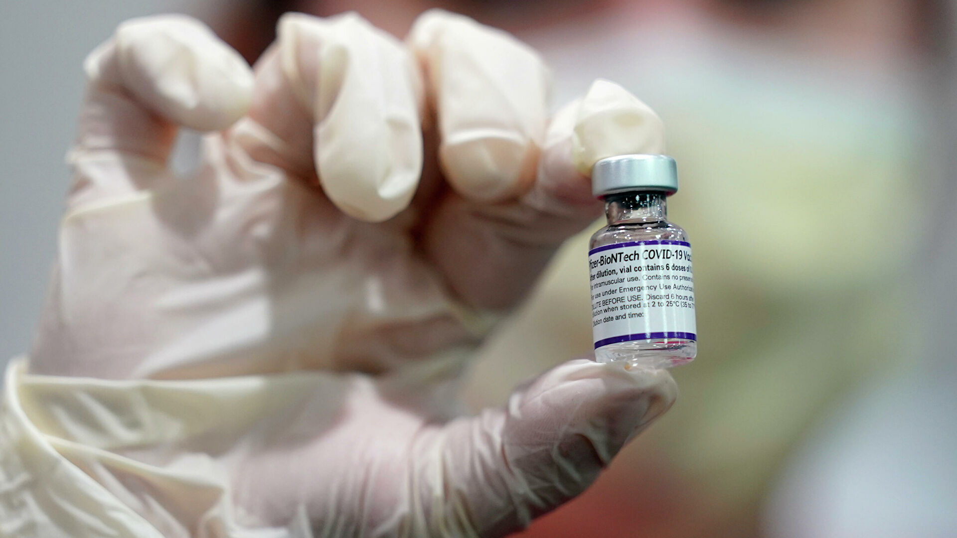 “Pfizer”in yaradıcısı: “Koronavirus idarə edilə bilən virus olacaq”