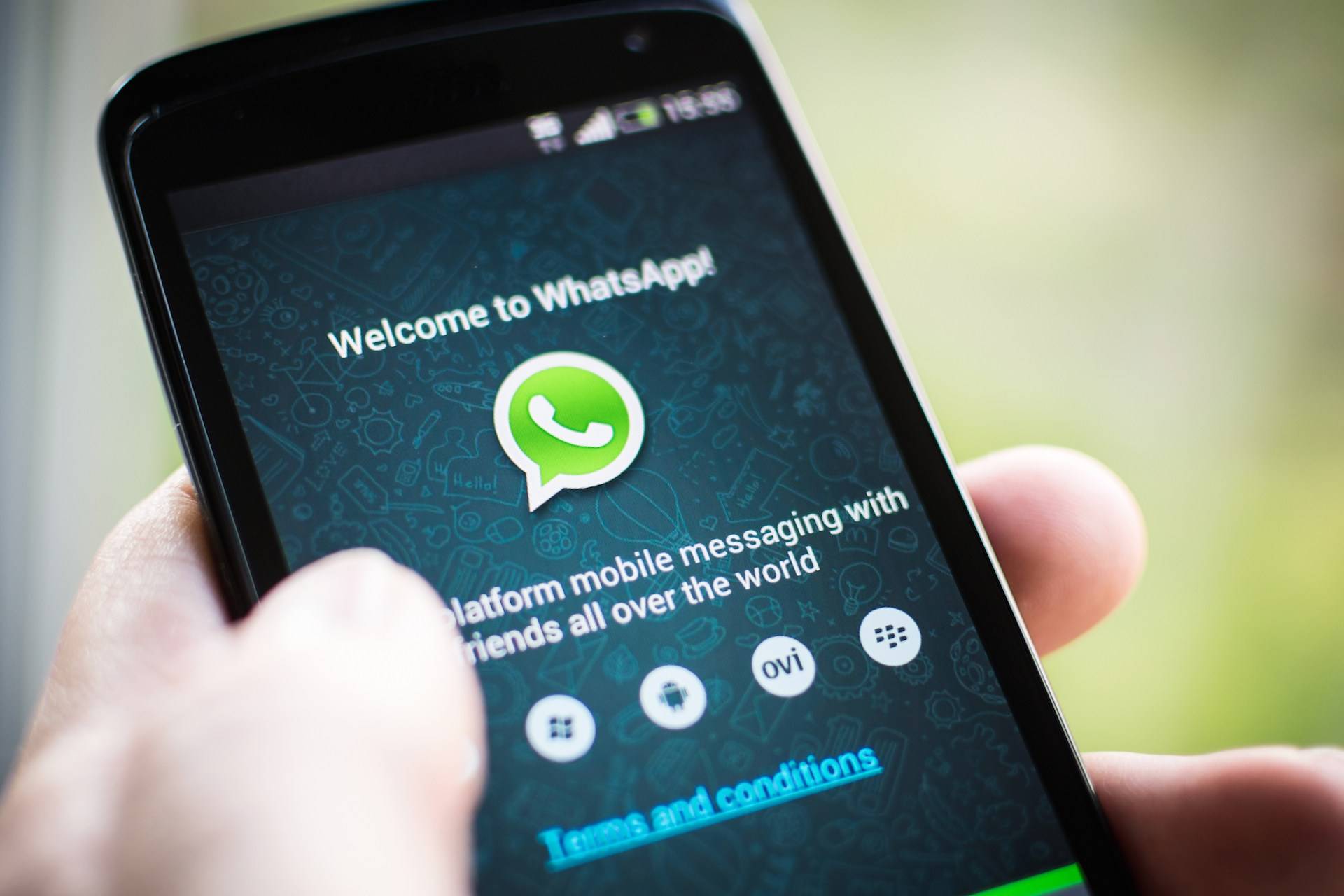 Bu gündən bəzi smartfonlarda “WhatsApp” işləməyəcək