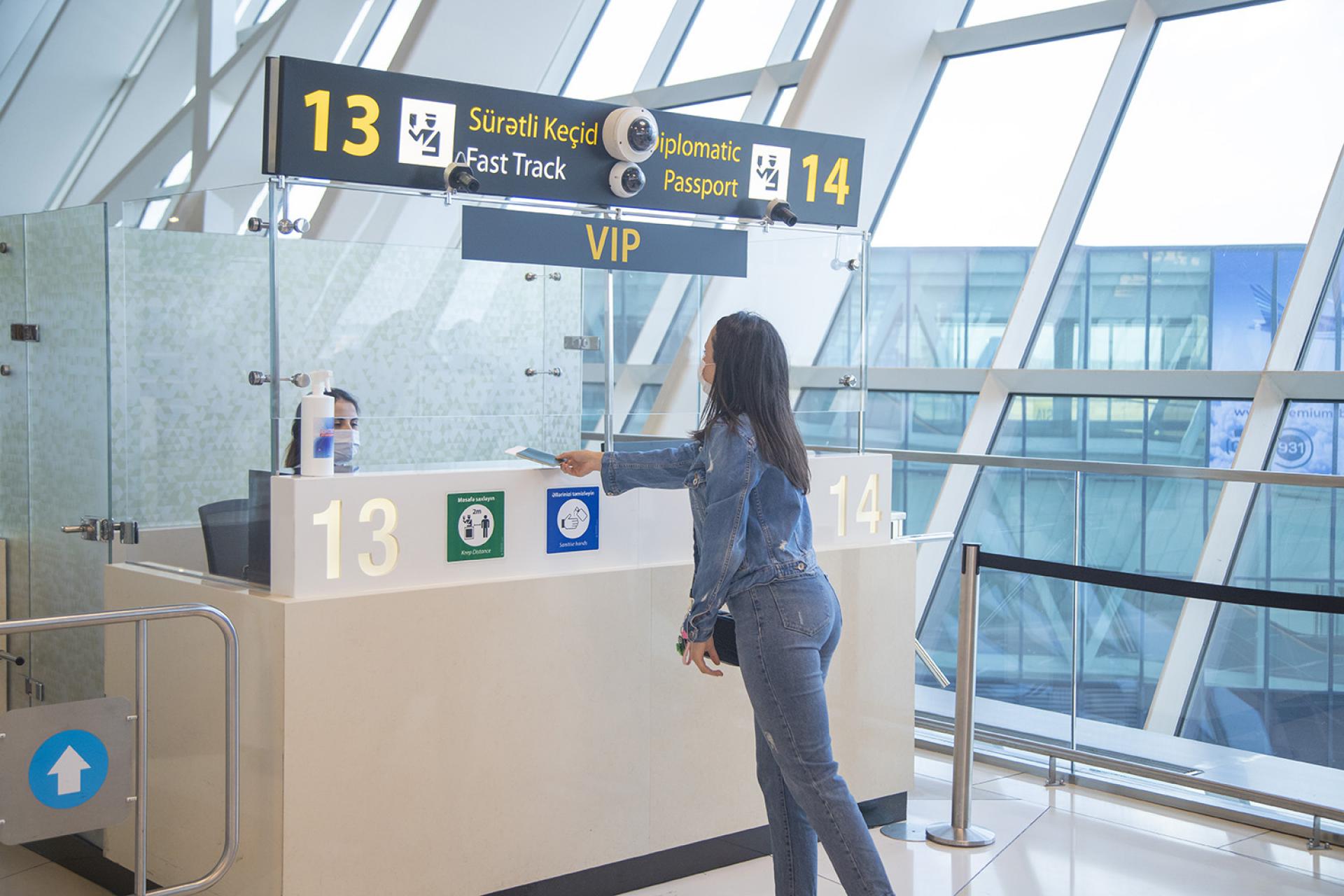 Aerportların VİP salonlarından istifadə hüququ olanlar
