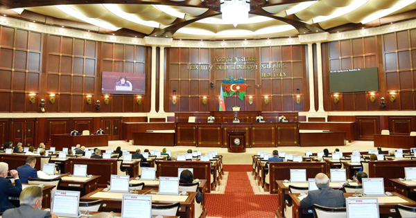 Milli Məclisdə Zəfər Günü ilə bağlı BƏYANAT