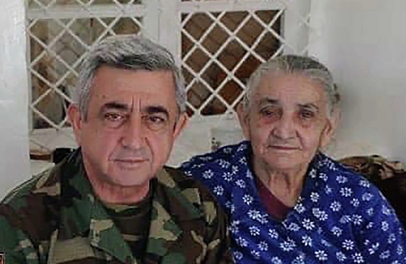 Serjik Xankəndidə ölən anasının dəfninə GƏLƏCƏK?