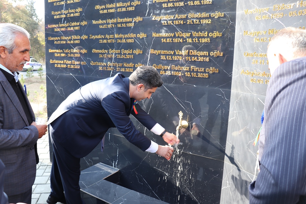 Memorial Abidə bulaq kompleksinin açılışı
