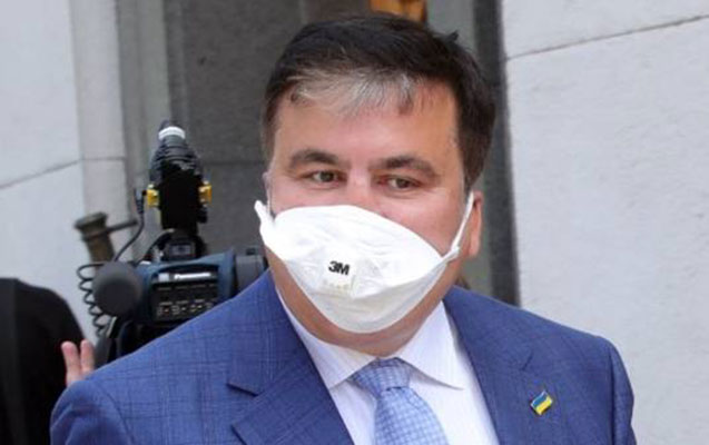 Saakaşvili helikopterlə naməlum istiqamətə aparıldı