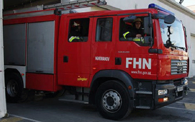Ağsuda ev yandı