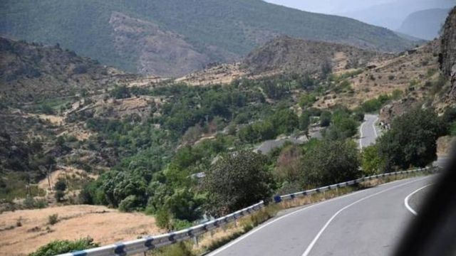 Azərbaycan Gorus-Qafan yolunda gömrük məntəqəsi qurur?