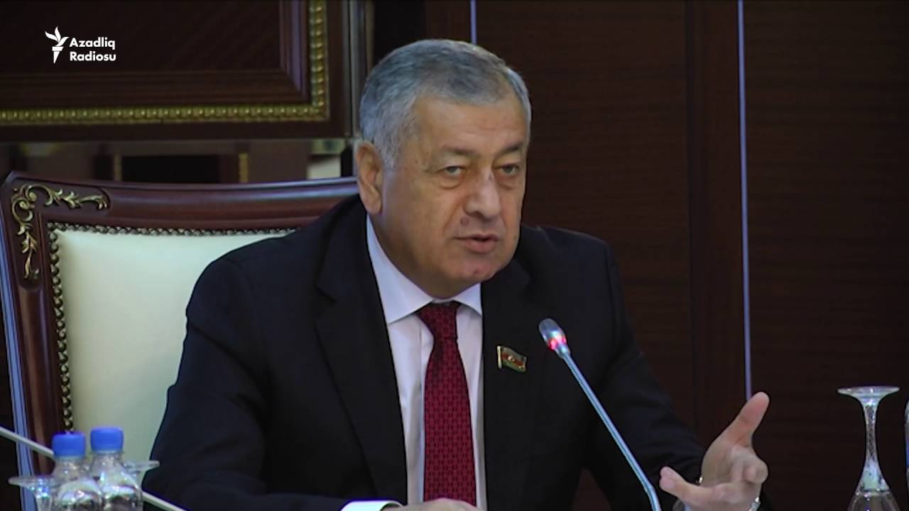 Yeni rüsumlar qiymətlərə təsir edəcək - Vahid Əhmədov