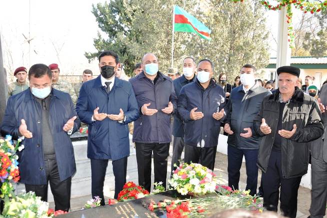 Goranboyda Şəhid mayorun məzarı ziyarət olunub