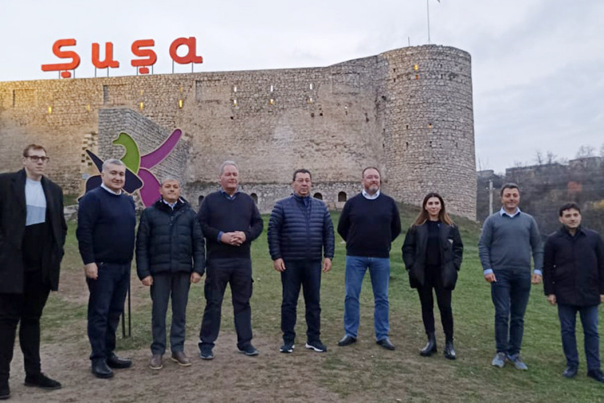 Britaniyalı deputat Şuşaya səfər etdi - FOTO