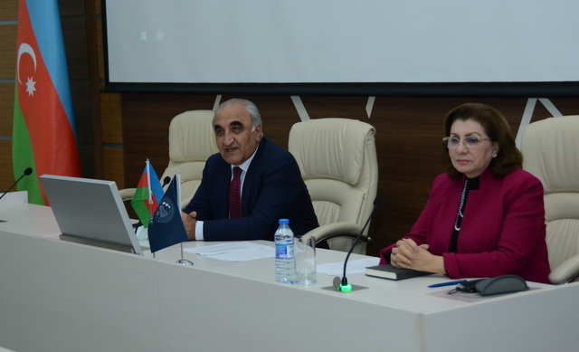 Rektor sədrlik iddiasında olanlarla görüşdü