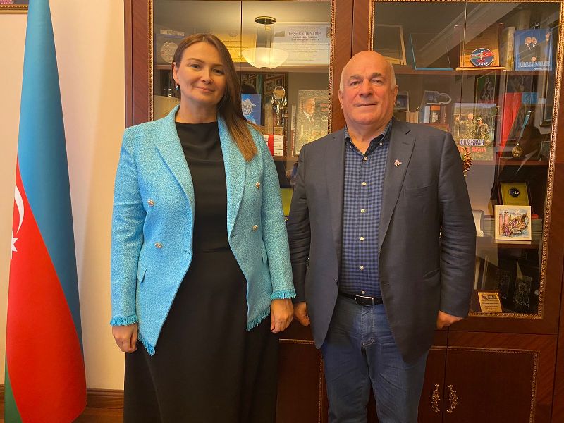 Qənirə Paşayeva Saxadakı diaspor sədri ilə görüşdü