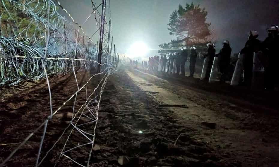 Belarusla sərhəddə polşalı hərbçi öldü