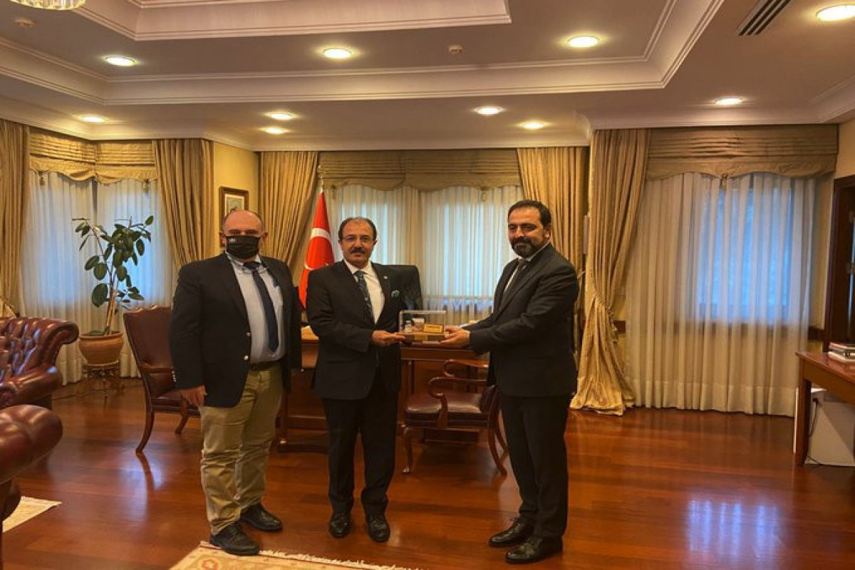 Türkiyəli həkimlər “Türkovac”la əlaqədar Azərbaycana GƏLDİ