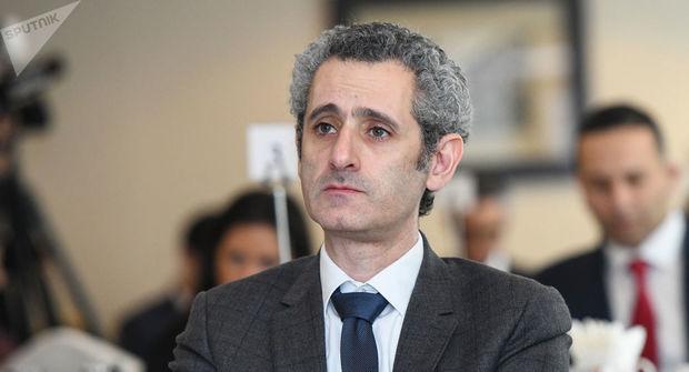 Fransa səfiri sərhəddəki gərginlikdən DANIŞDI