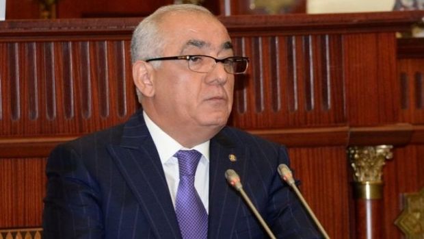 Əli Əsədov deputatlara hesabat verəcək