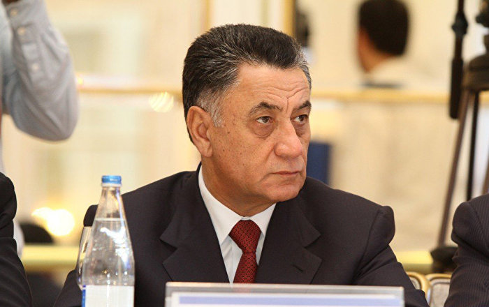 Ramil Usubov Ermənistan Təhlükəsizlik Şurasının katibi ilə birgə toplantıda...