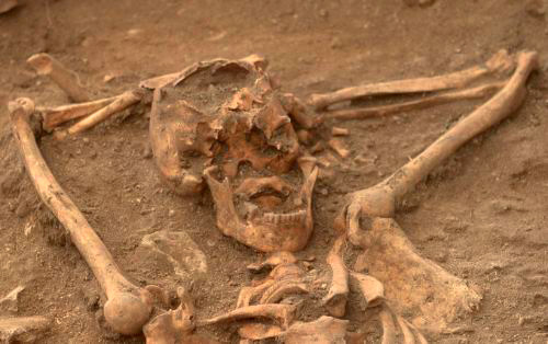 Qobustanda insan skeleti TAPILDI