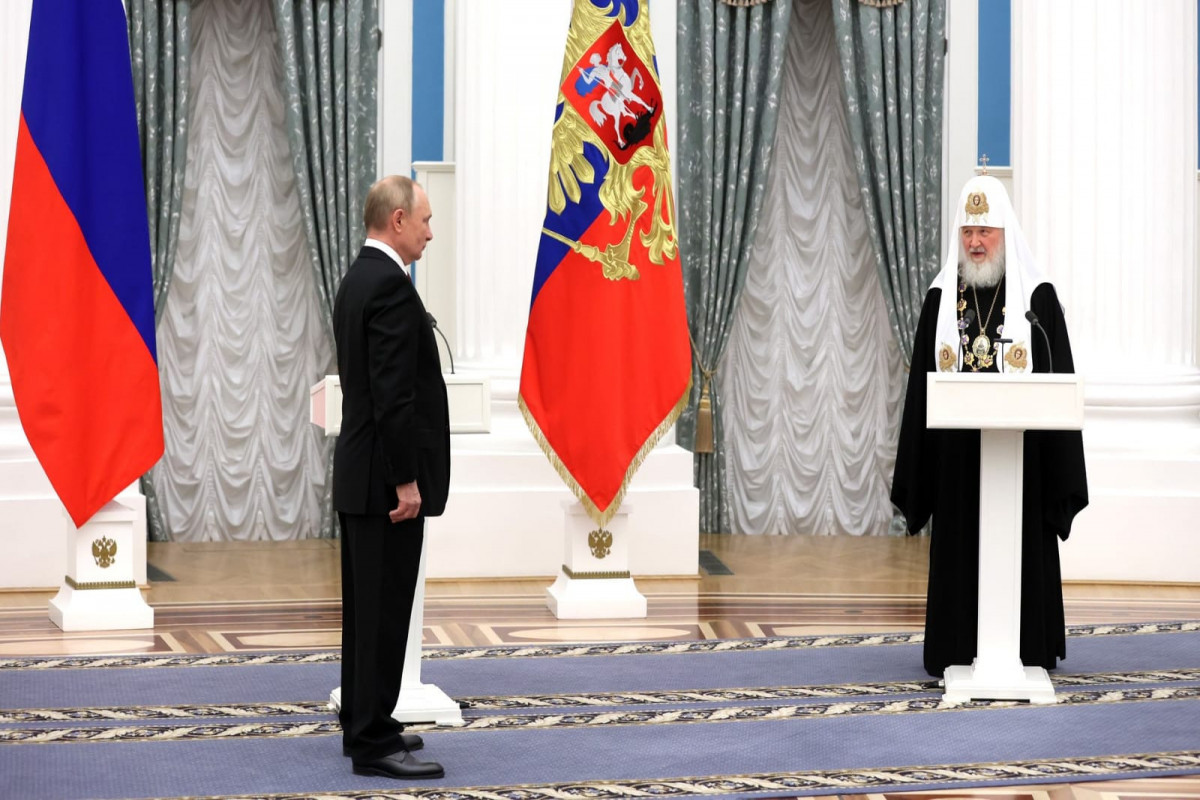 Putin Patriarxa Rusiyanın ən ali ordenini verdi