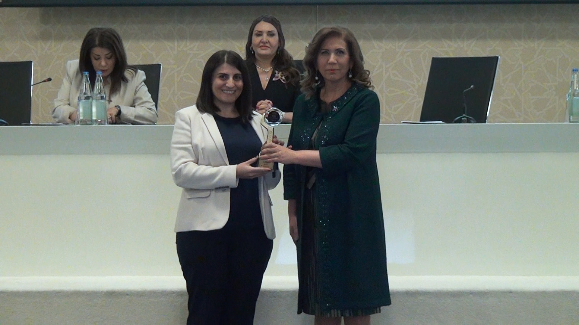 Bakcell qaliblər sırasında