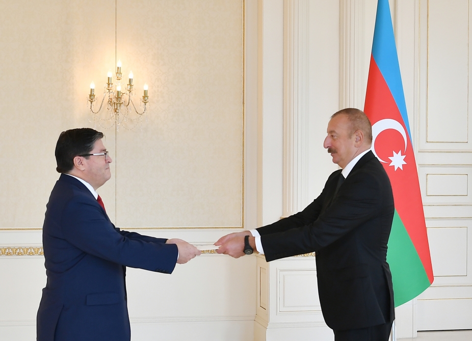 Prezident yeni səfirlərin etimadnamələrini qəbul etdi - YENİLƏNİB