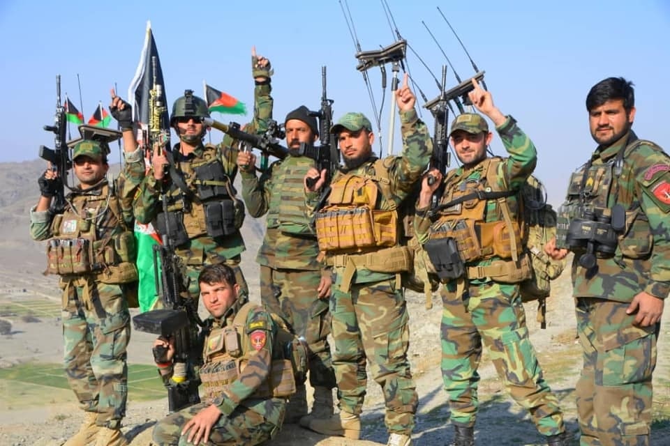 İŞİD-in 80 silahlısı “Taliban”a təslim olub