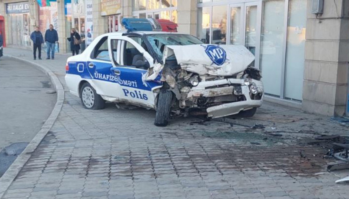 Gəncədə polis əməkdaşı qəzada ÖLDÜ