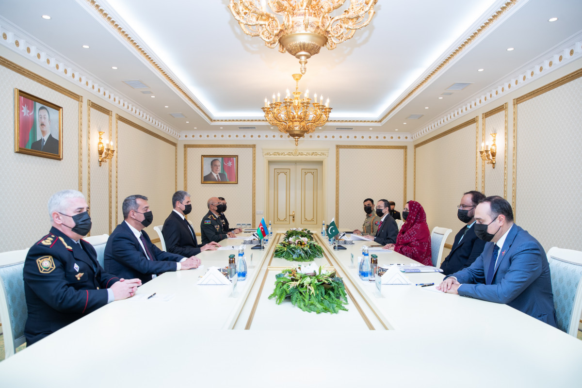 Vilayət Eyvazov pakistanlı naziri qəbul edib