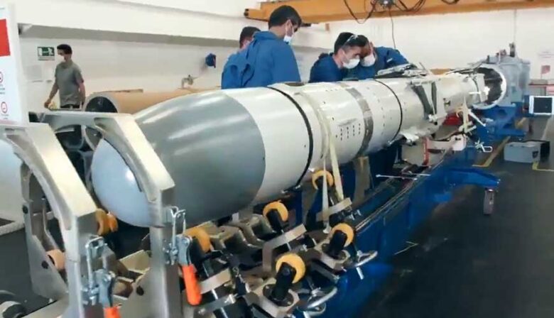 Türkiyə donanmasına yeni raket verildi