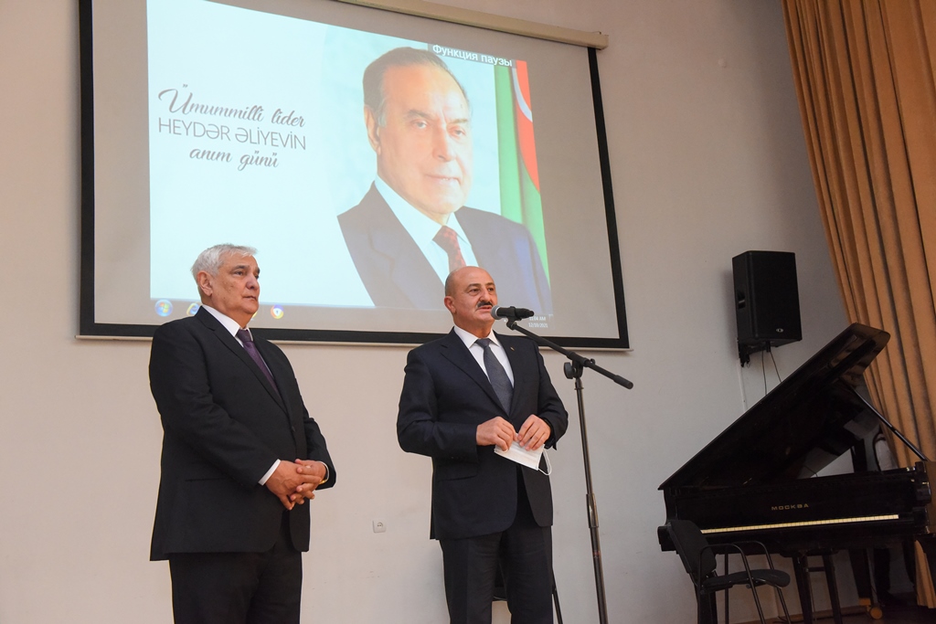 ADU-da Heydər Əliyevin anım günü
