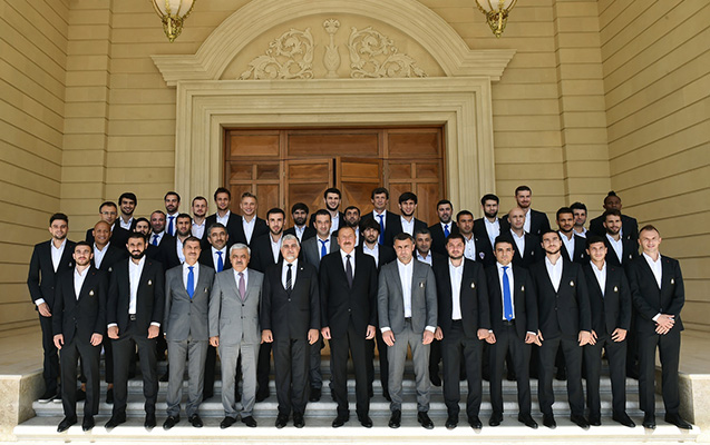 Rövnəq Abdullayev Prezidentin “Qarabağ”la görüşünə ÇAĞIRILMADI