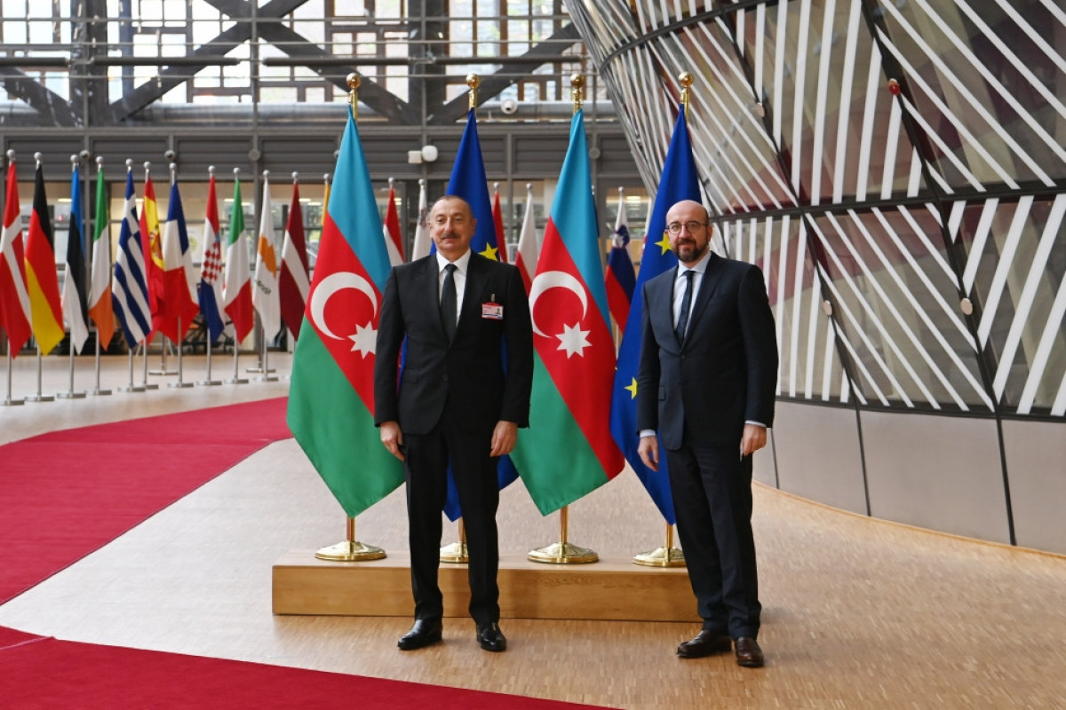 Prezident Şarl Mişellə delimitasiyanı MÜZAKİRƏ ETDİ