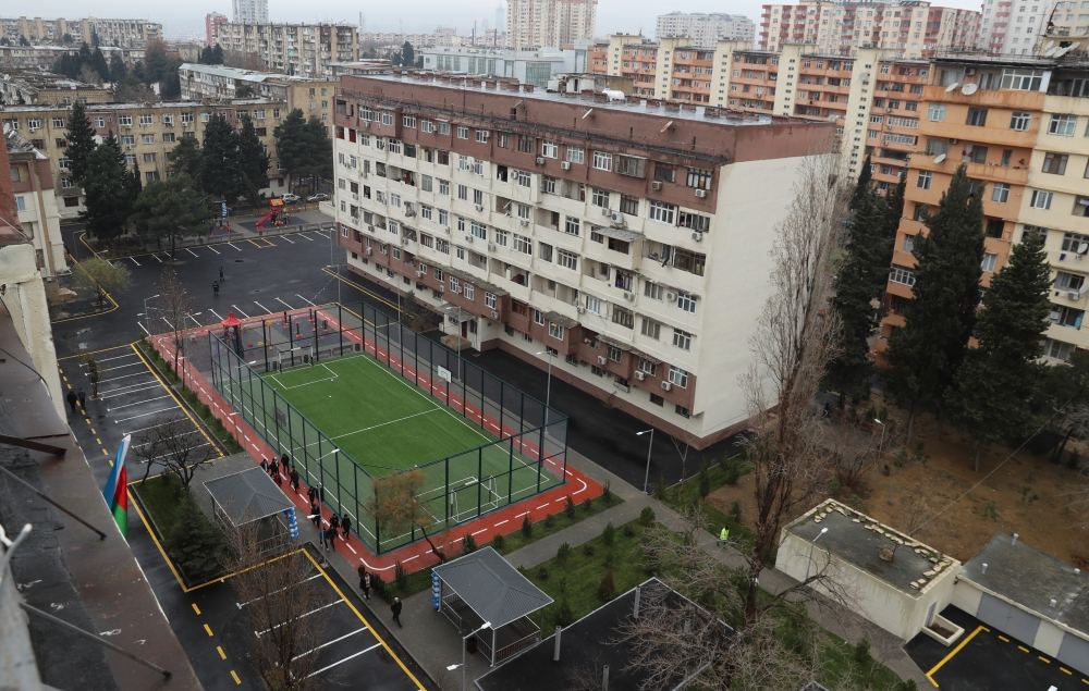 Bakıda növbəti abad həyət istifadəyə verilib - FOTO