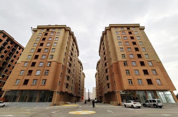 Hələ də Bakıda mənzil növbəsində duranlar var…