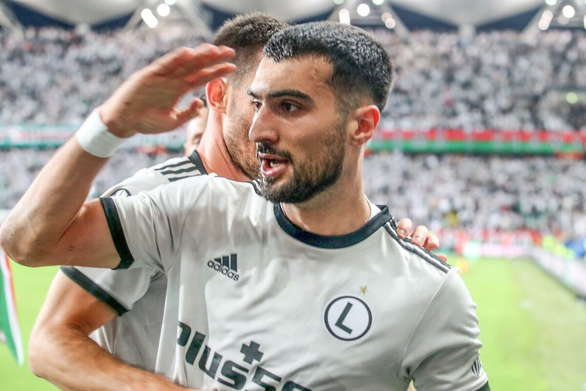 Mahir Emreli “Qarabağ”a qayıdacaq? - Klubdan AÇIQLAMA
