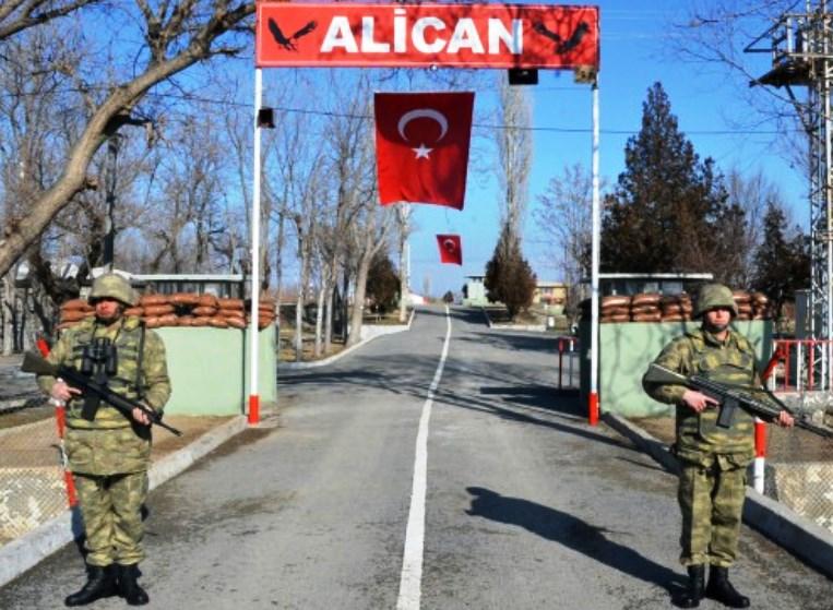 Ordu generalından ANONS: Türkiyə tezliklə Ermənistanla sərhəd qapılarını açacaq
