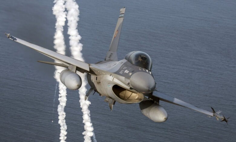 Rumıniya 32 ədəd F-16 alır