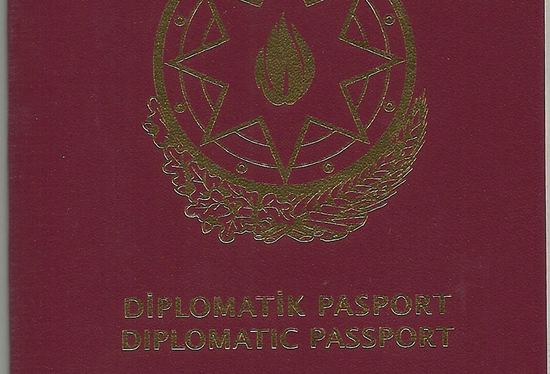 Sabiq deputatların diplomatik pasportları geri alınsın - TƏKLİF