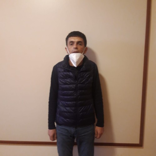 Parkda narkotik satan gözətçi saxlanıldı - FOTOLAR