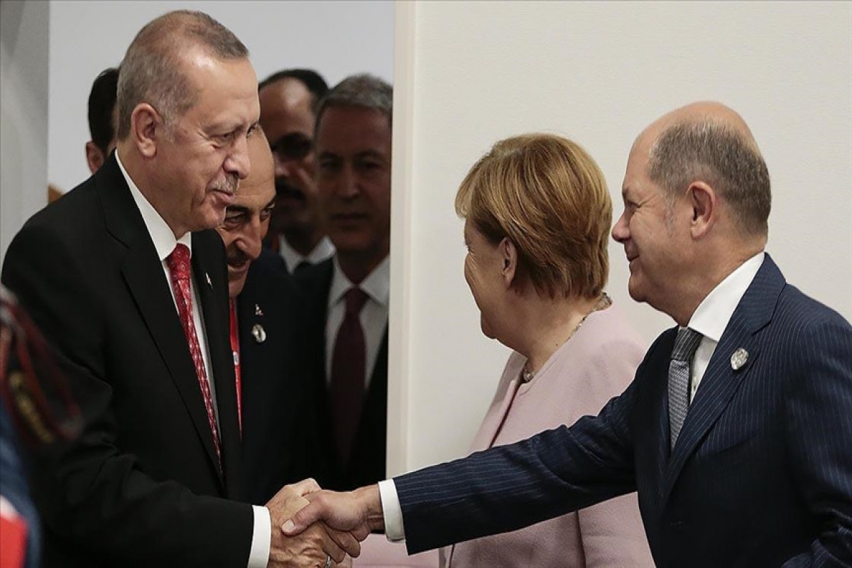 Şoltz Ərdoğanla da danışdı