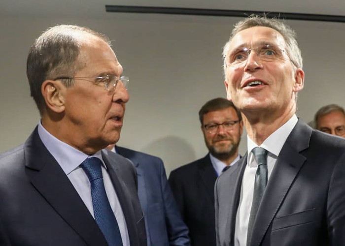 Lavrov NATO-nun baş katibini istefa verməyə ÇAĞIRDI