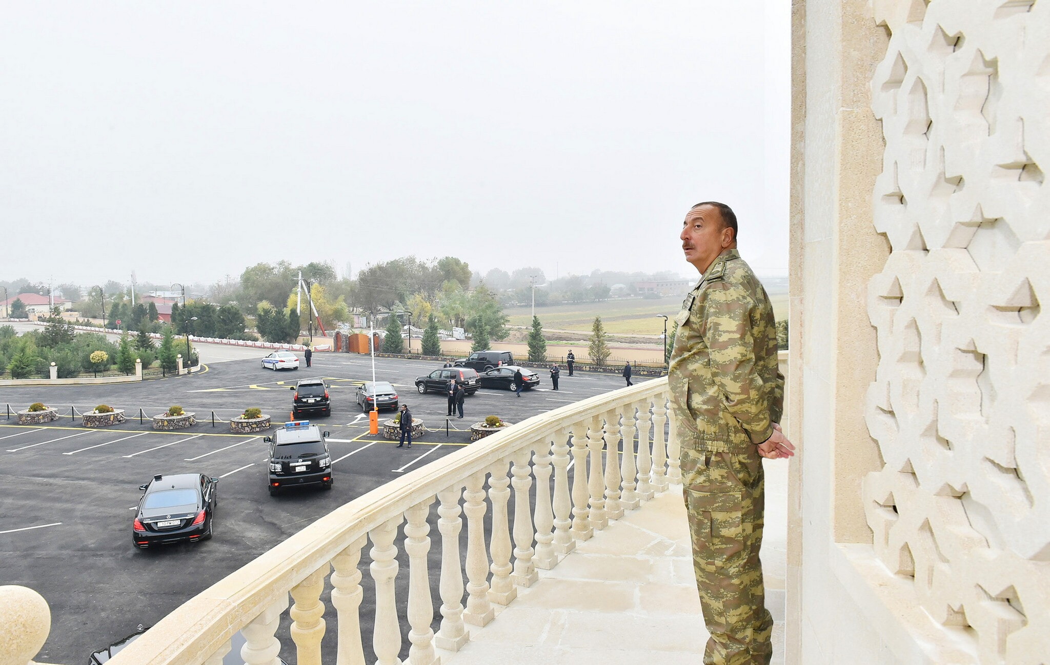 İki Dövlət Xidməti və bir Agentlik işçilərinin maaşı qalxdı