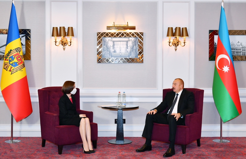 Maya Sandu İlham Əliyevi təbrik etdi