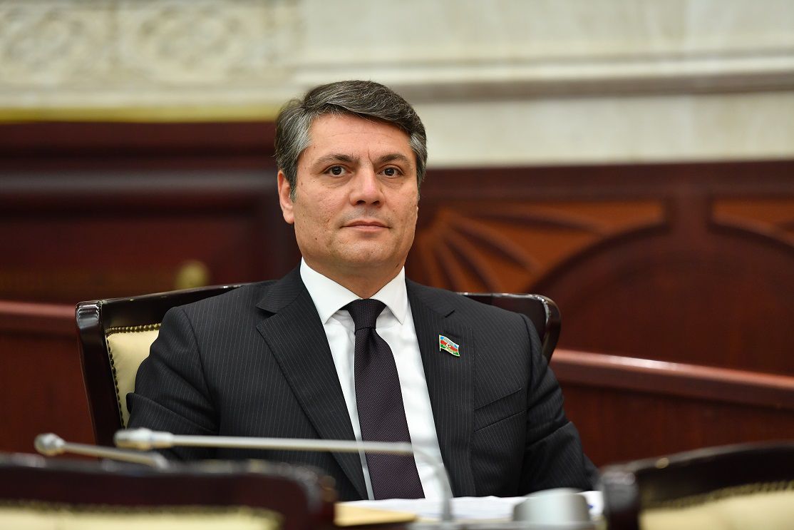 Vətənpərvərlik və dönməzlik rəmzinə çevrilən Lider
