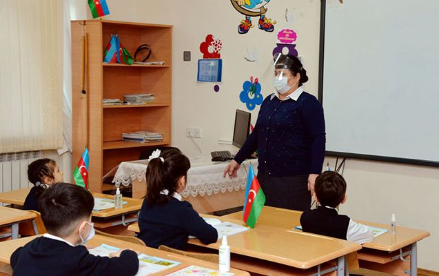 Bakıdakı müəllimlərin 90 faizi PEYVƏNDLƏNİB